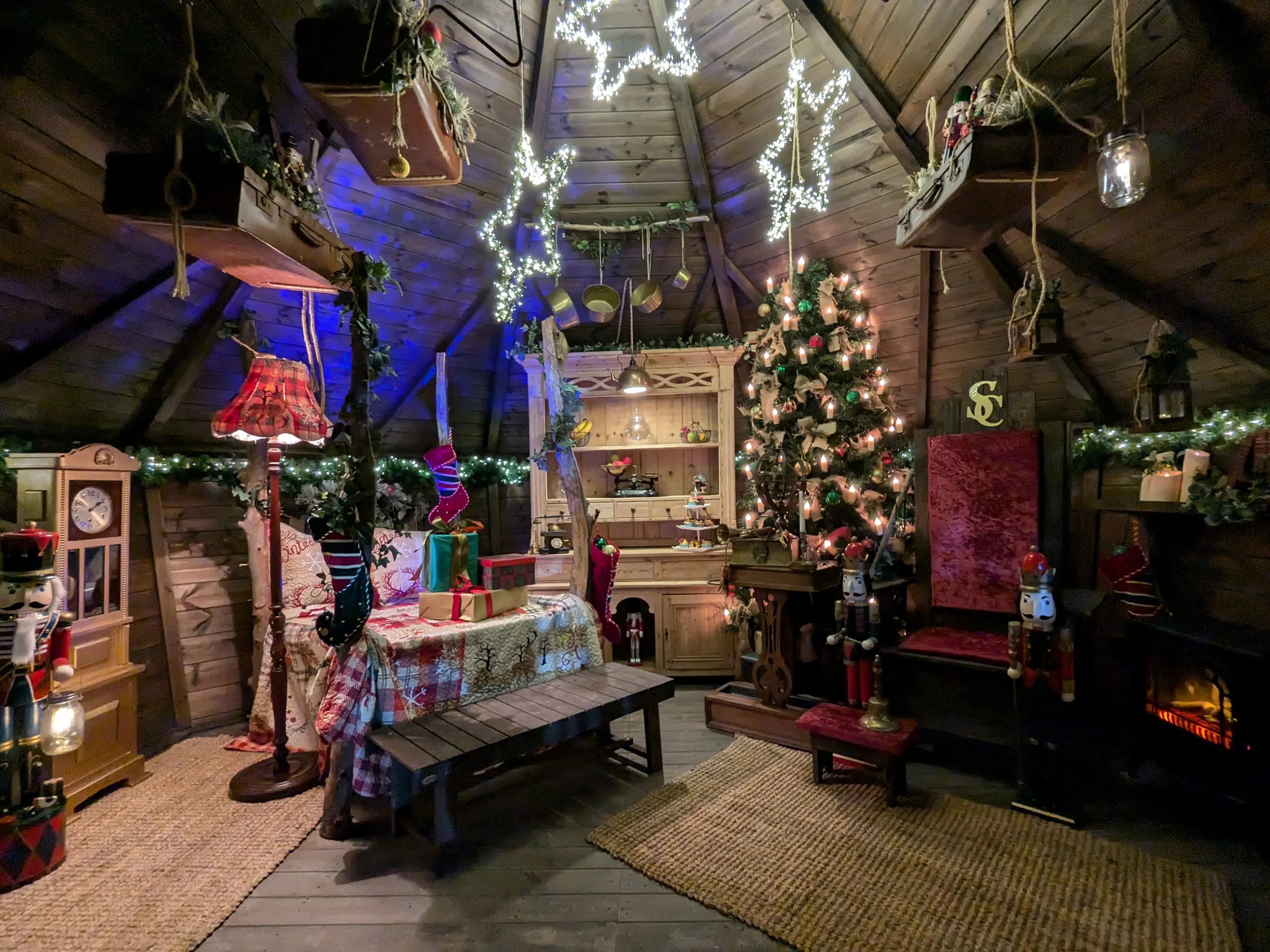 Driftwood_Land_2024_Grotto_03